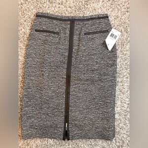 Dana Buchman Grey Black Tweed Pencil Skirt with Front Zip